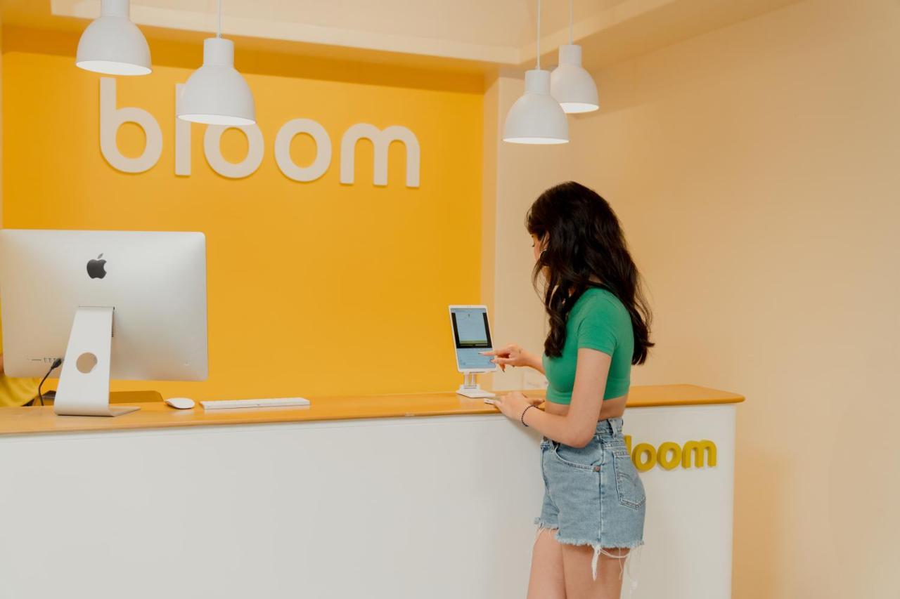 Bloom Hotel - Sector 62 Noida Extérieur photo